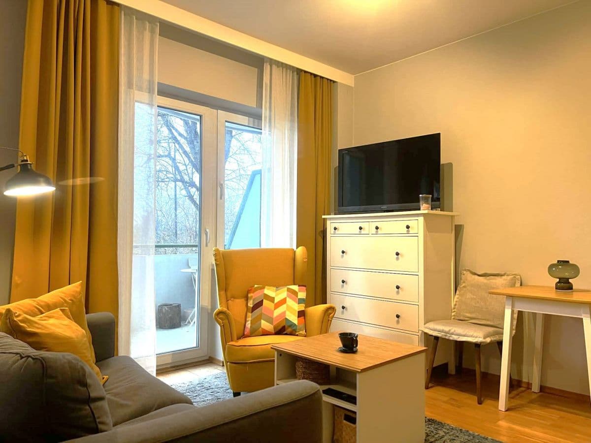 Stylowa kawalerka 36 m² z widokiem na park – 4