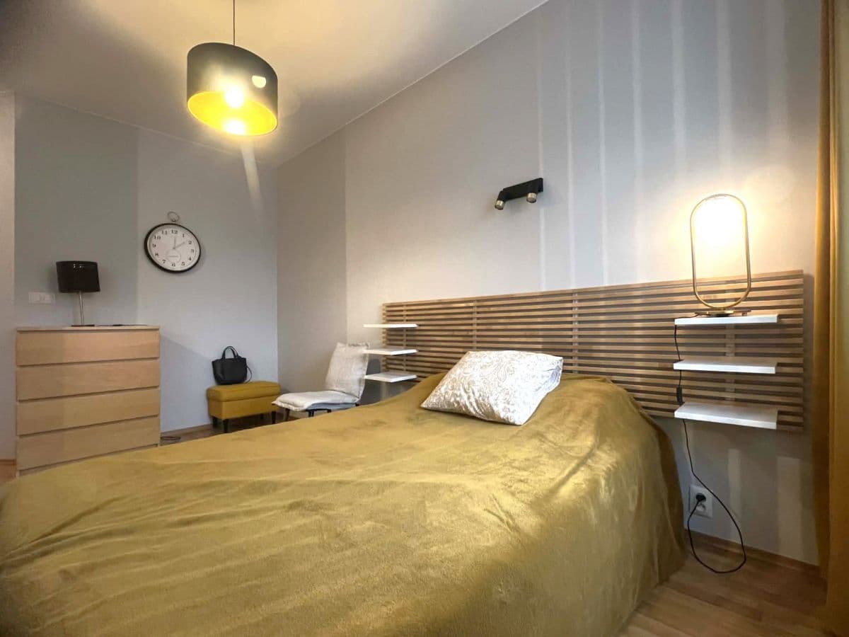 Stylowa kawalerka 36 m² z widokiem na park – 7