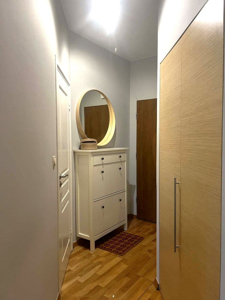 Stylowa kawalerka 36 m² z widokiem na park – 8