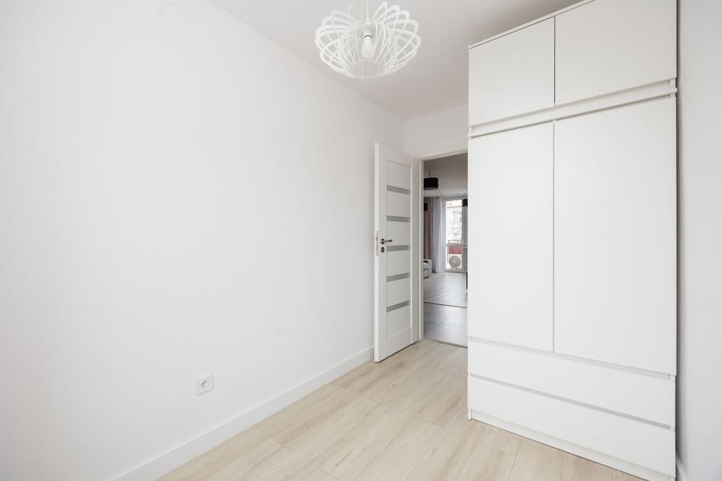 Wyremontowane mieszkanie 3-pokojowe gotowe do zamieszkania – 14