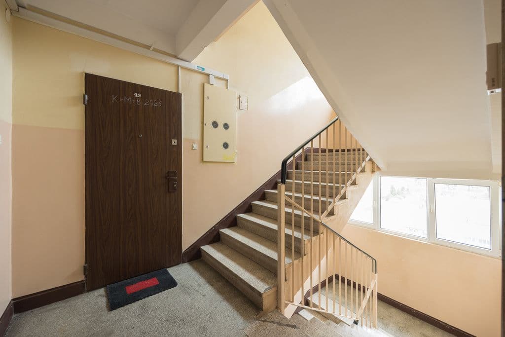 Wyremontowane mieszkanie 3-pokojowe gotowe do zamieszkania – 15