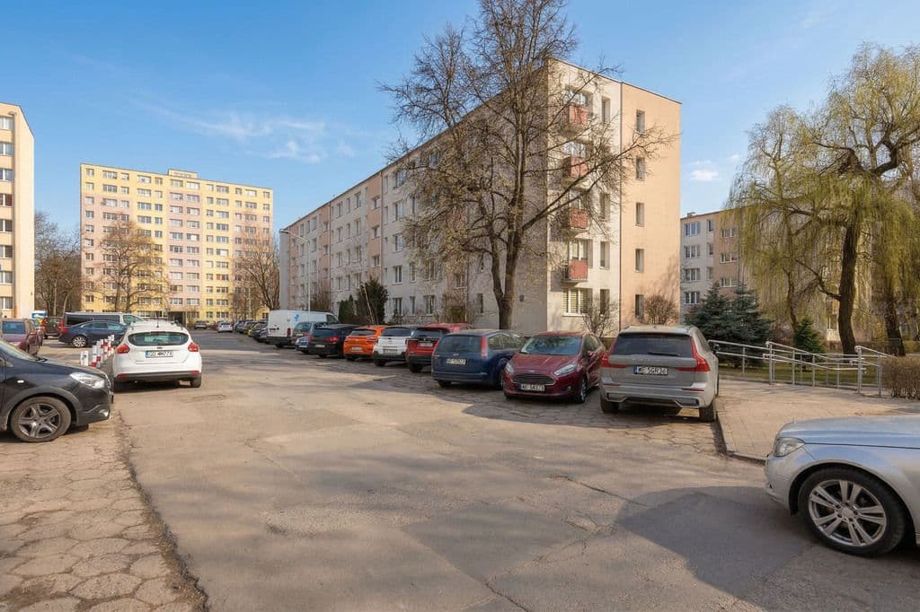 Wyremontowane mieszkanie 3-pokojowe gotowe do zamieszkania – 21