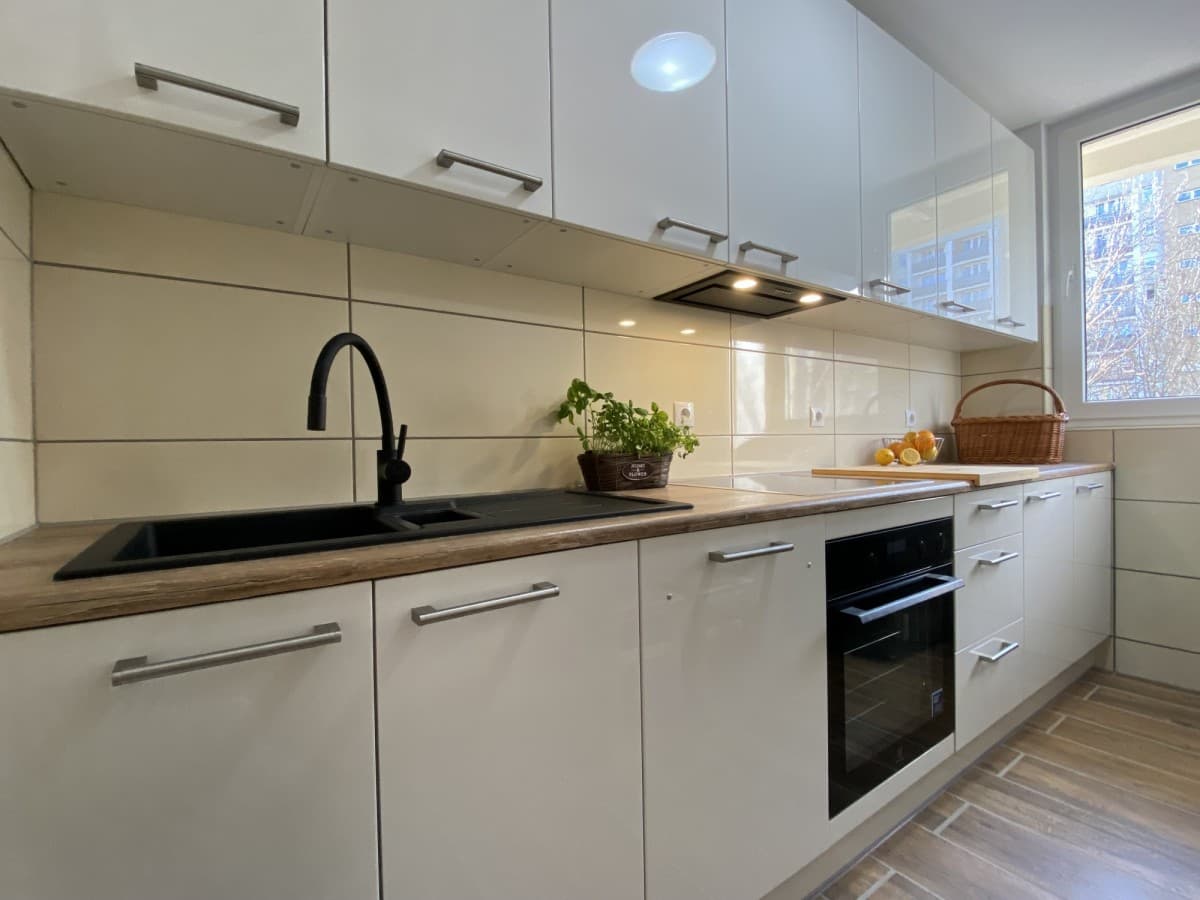 Jasne mieszkanie z balkonem, dostępne od 1 kwietnia – 2