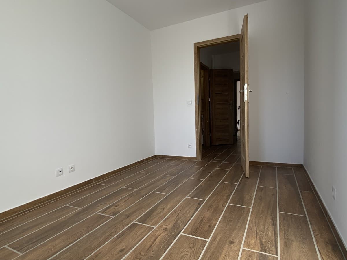 Jasne mieszkanie z balkonem, dostępne od 1 kwietnia – 9