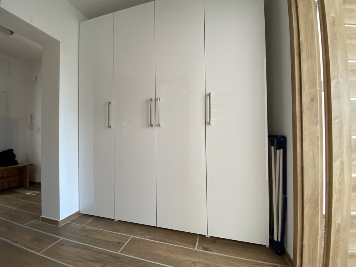 Jasne mieszkanie z balkonem, dostępne od 1 kwietnia – 17