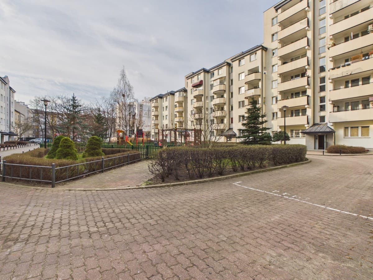 Funkcjonalne mieszkanie 2-pokojowe z dużym balkonem – 23