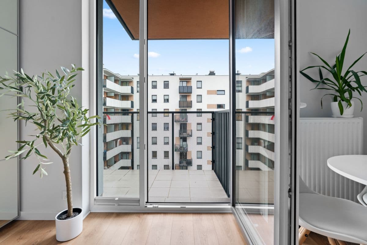 Nowoczesne 3-pokojowe mieszkanie z garażem w Fort Wola – 2