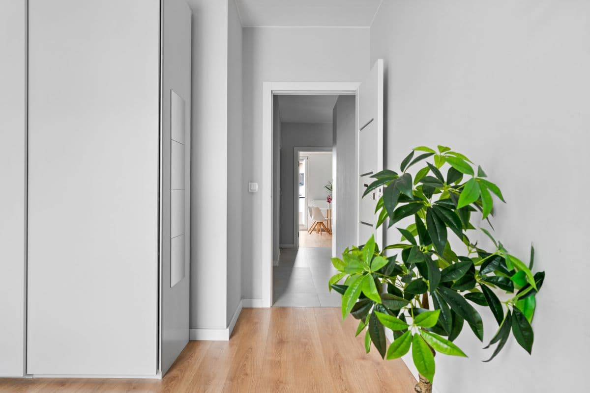 Nowoczesne 3-pokojowe mieszkanie z garażem w Fort Wola – 12