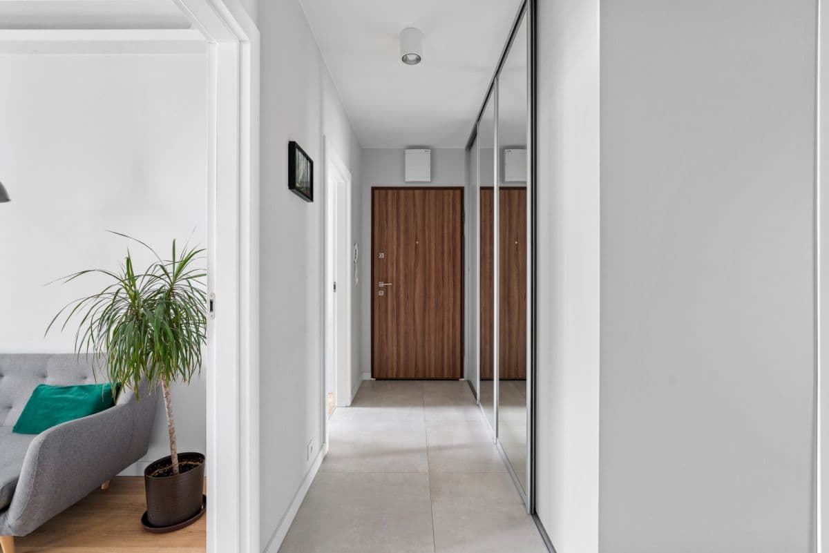 Nowoczesne 3-pokojowe mieszkanie z garażem w Fort Wola – 13