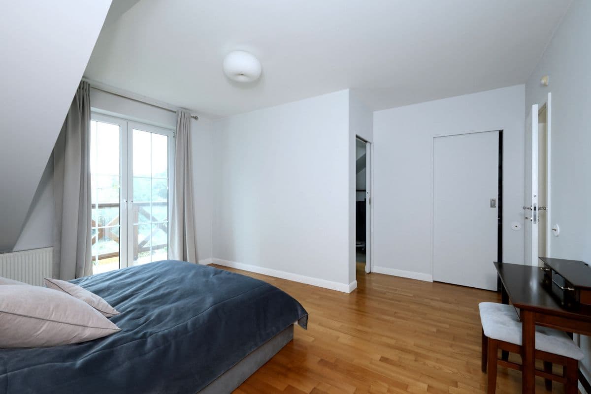 Przestronny skrajny segment w Białołęce – 7