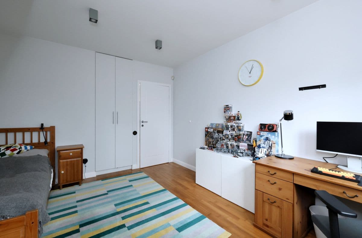 Przestronny skrajny segment w Białołęce – 8