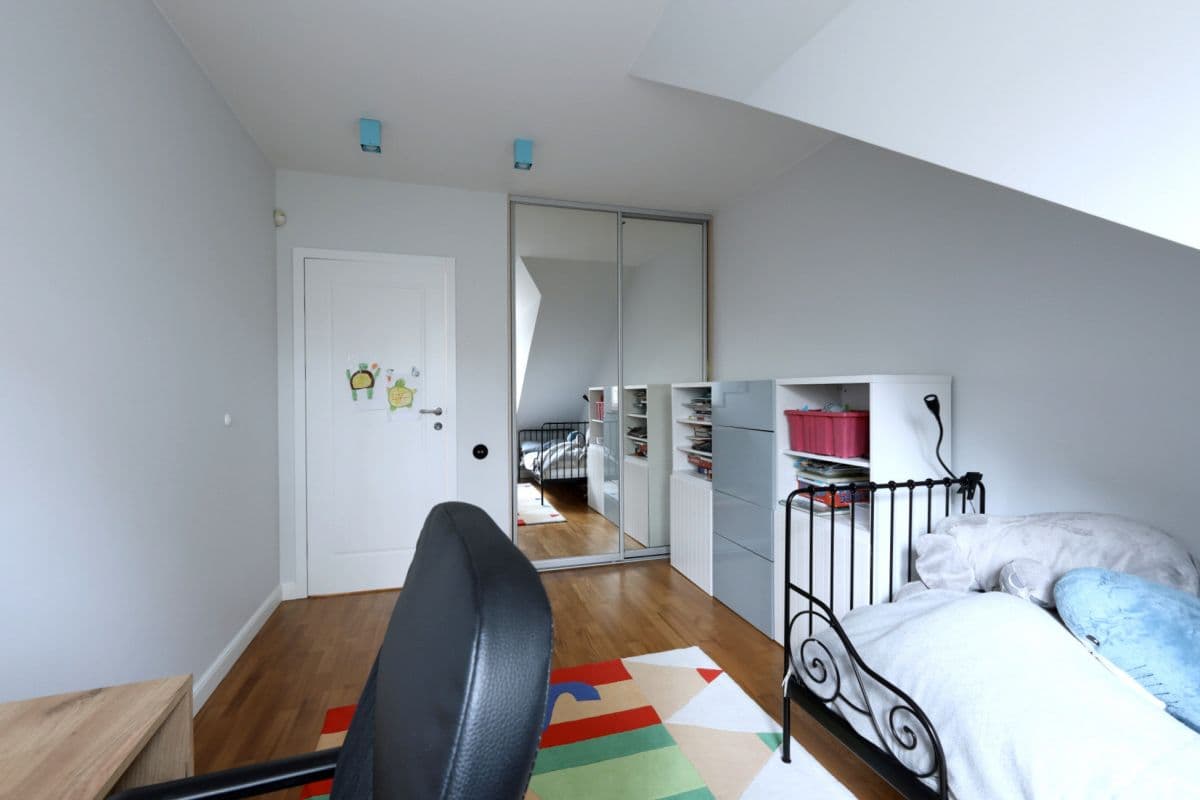 Przestronny skrajny segment w Białołęce – 11