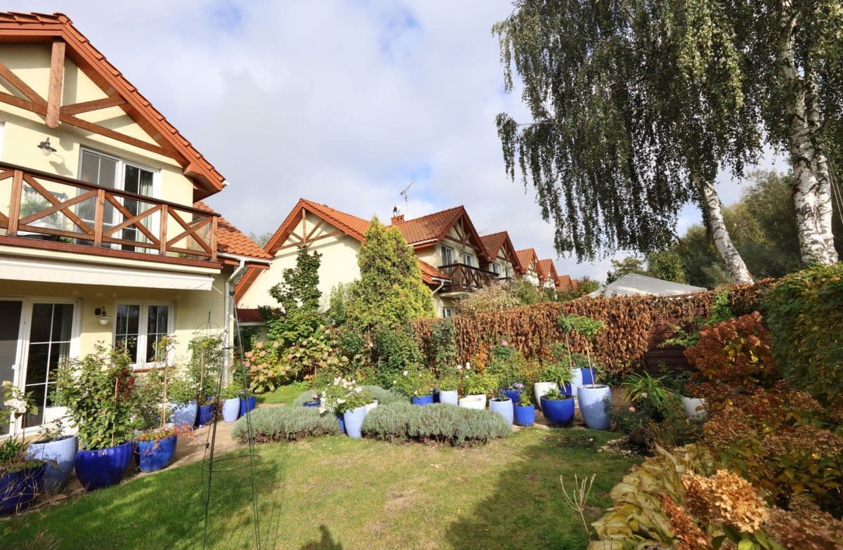 Przestronny skrajny segment w Białołęce – 18