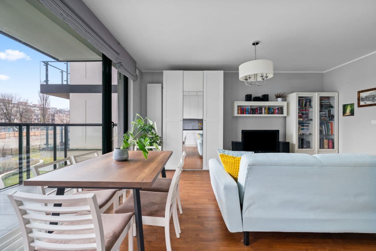 Dwupokojowe mieszkanie w Woli/Sródmieściu z loggią – 11