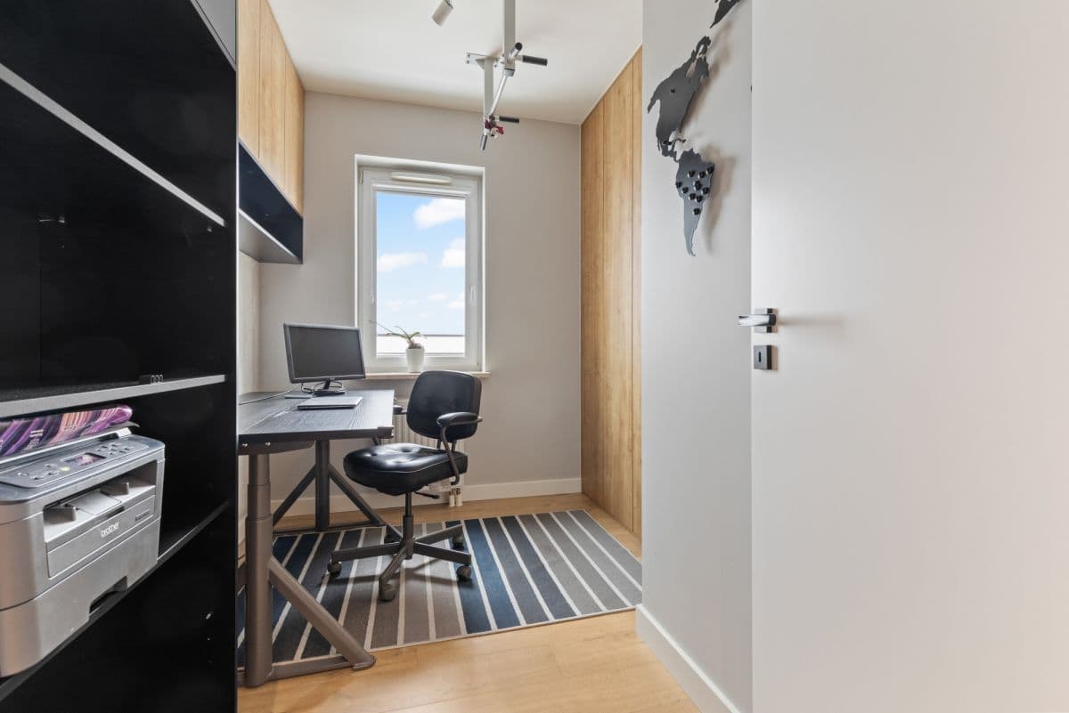 Przestronny apartament z panoramicznym widokiem na miasto – 7