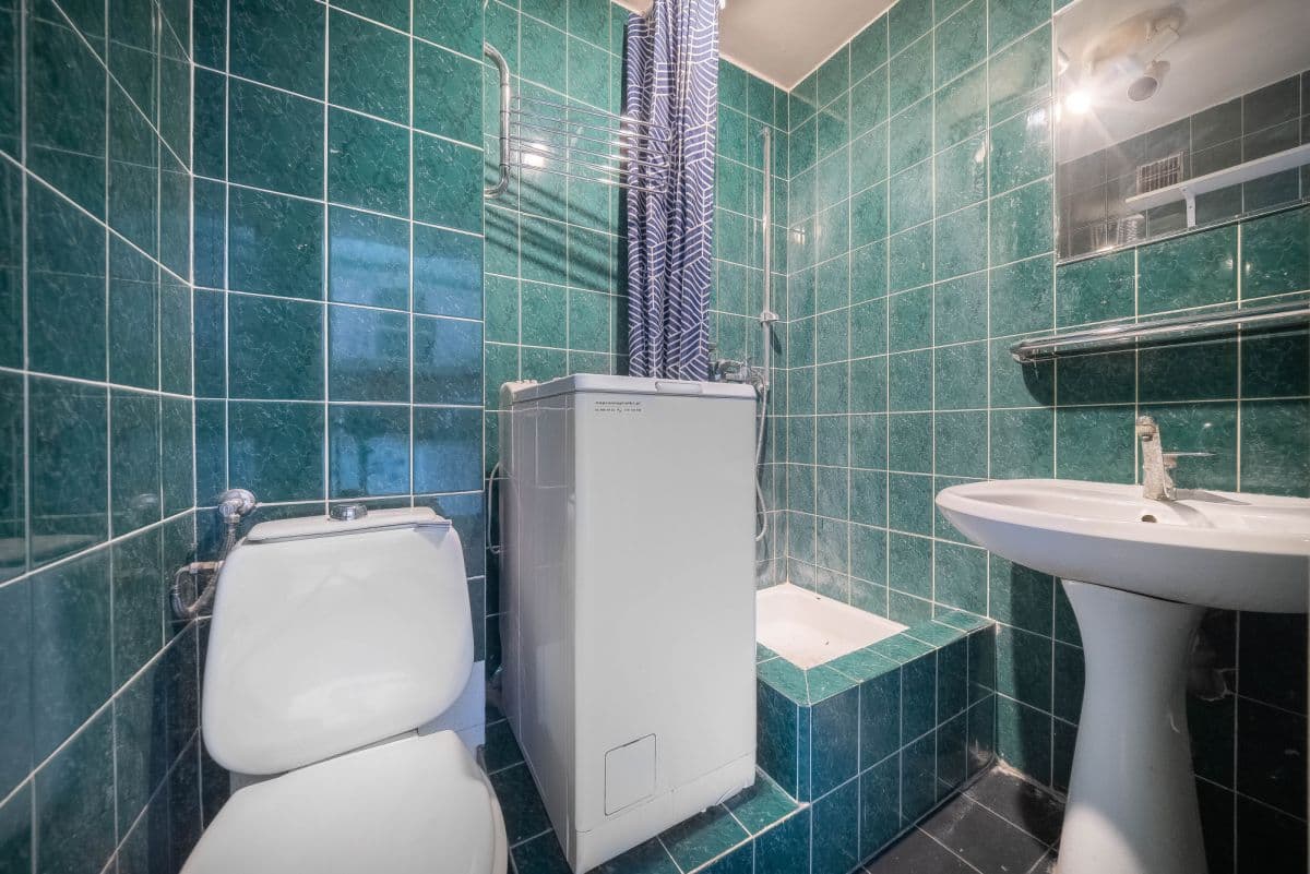 Pewna inwestycja przy Rondzie ONZ – 7