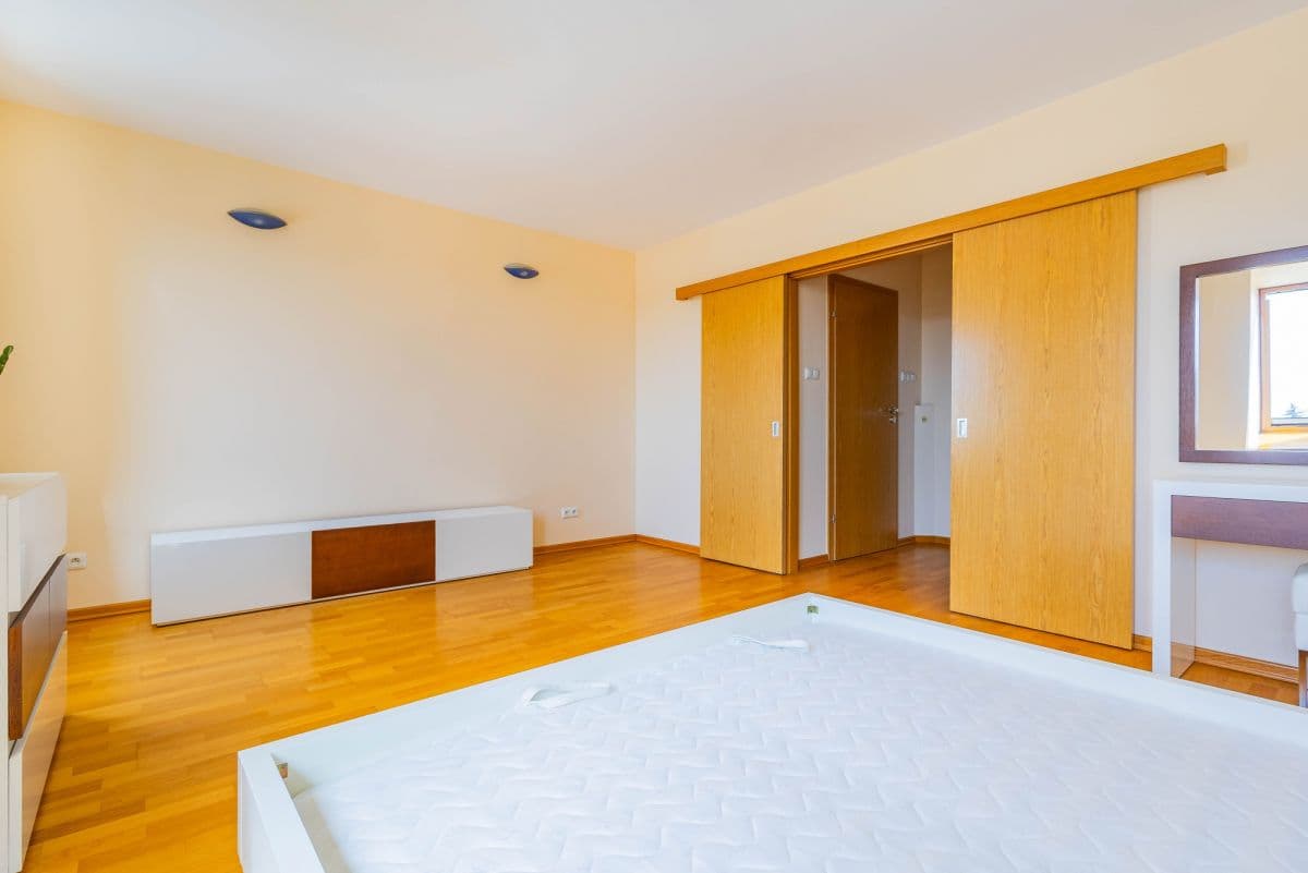 Dwupoziomowe mieszkanie gotowe do zamieszkania, Piaseczno – 8