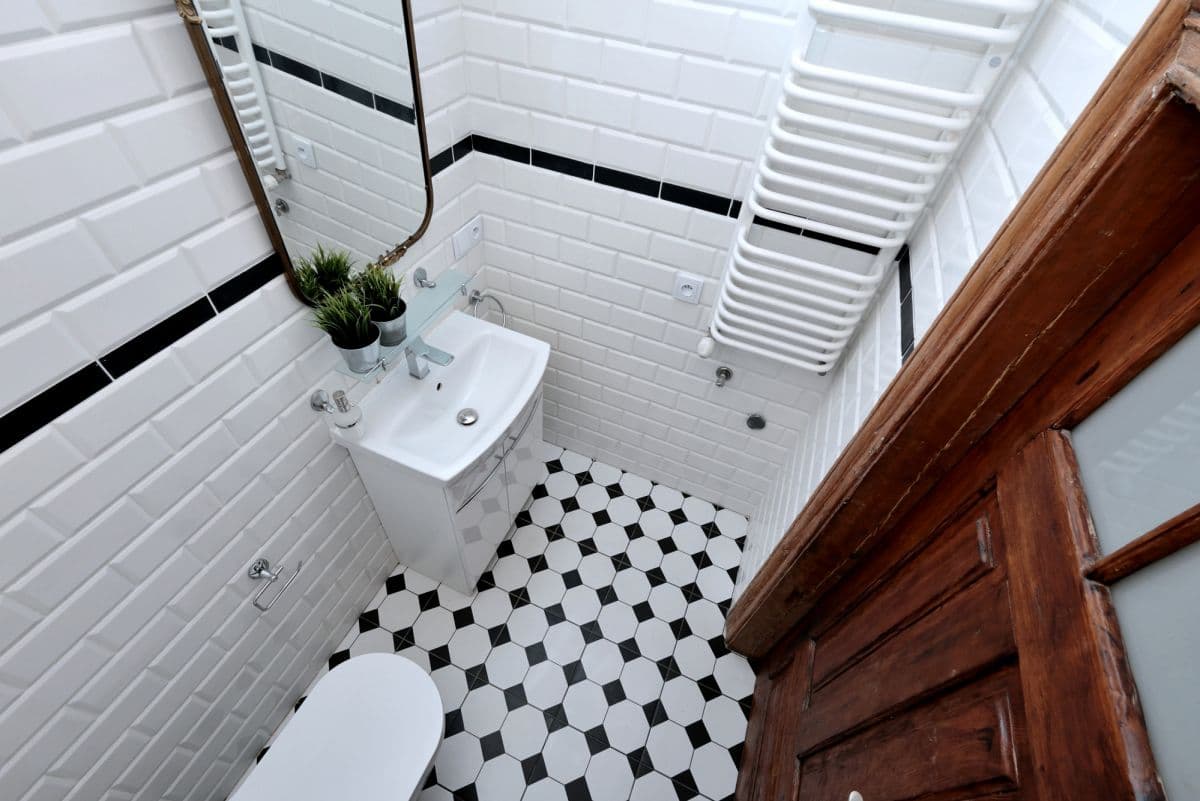 Zabytkowy budynek do wynajęcia z 15 miejscami parkingowymi – 6