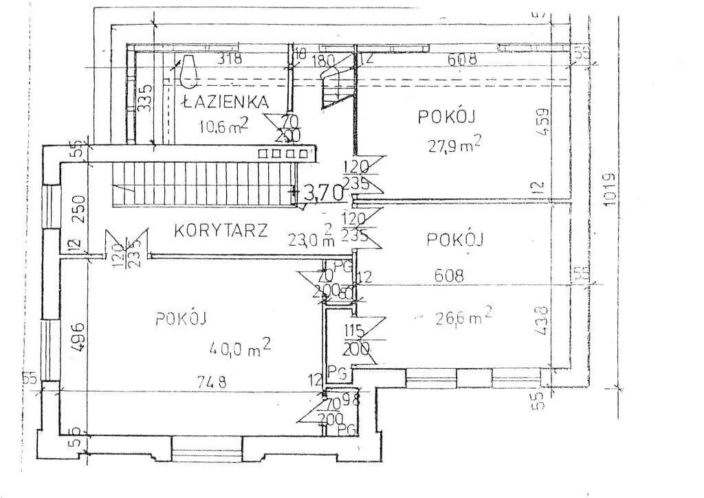 Zabytkowy budynek do wynajęcia z 15 miejscami parkingowymi – 19