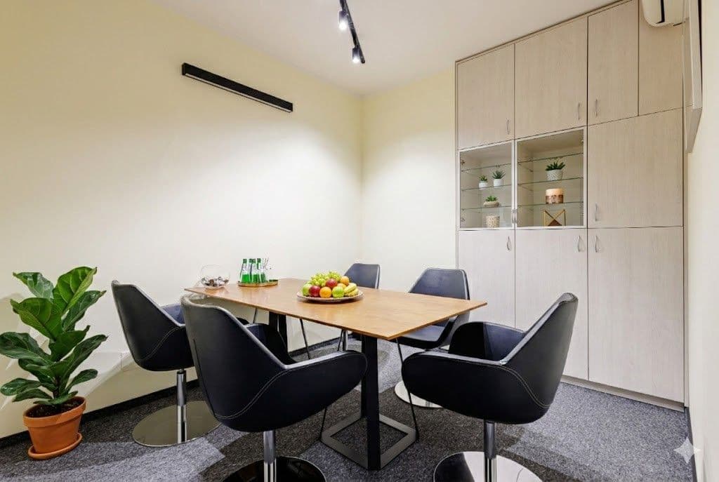 Funkcjonalny lokal biurowy w sercu Warszawy – 4