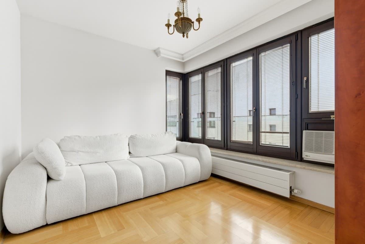 Penthouse z panoramicznym widokiem w centrum Warszawy – 11