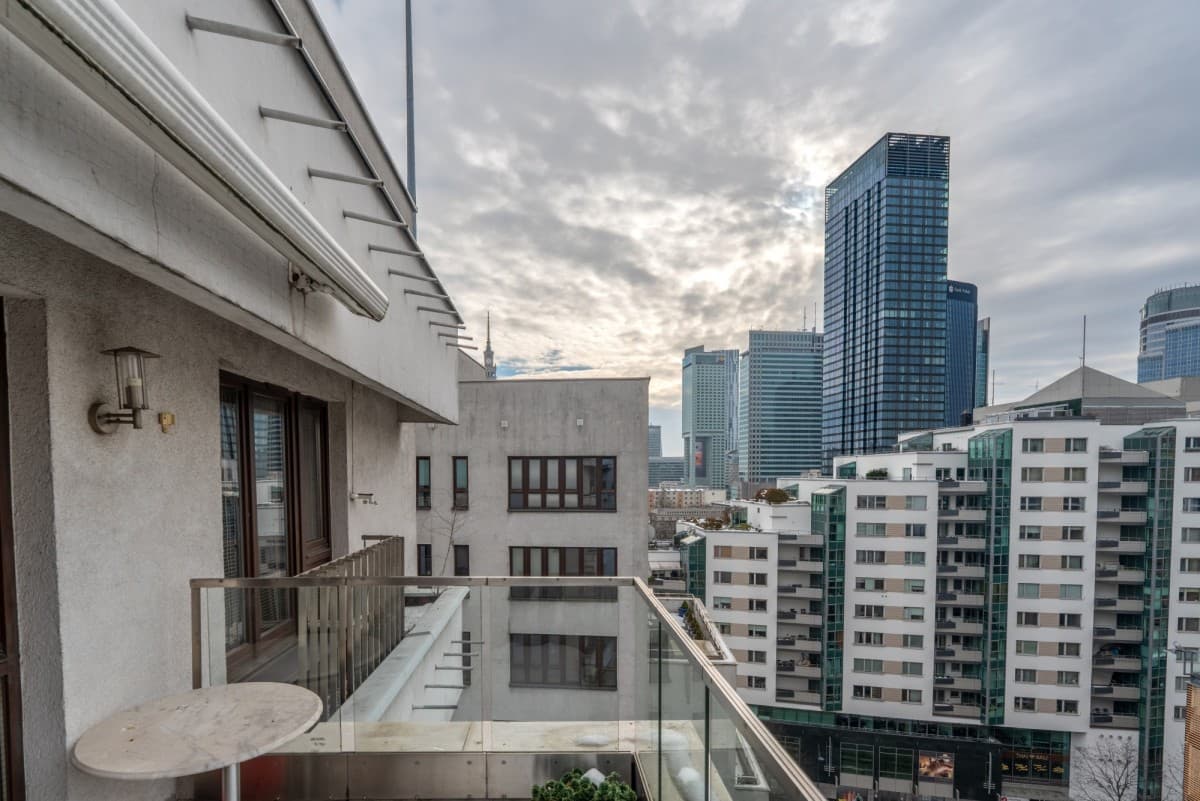 Penthouse z panoramicznym widokiem w centrum Warszawy – 18
