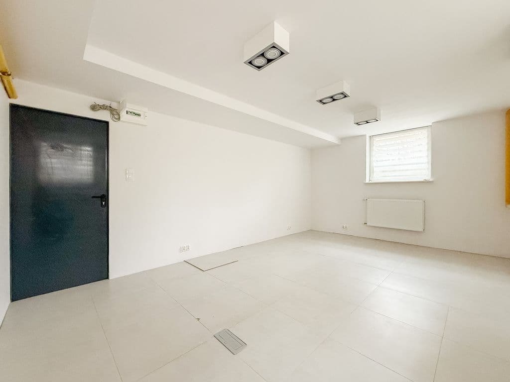 Wyremontowany lokal użytkowy w Wawrze, gotowy do odbioru – 1