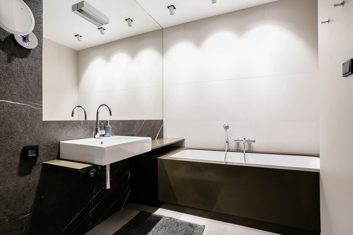 Przestronne 4-pokojowe mieszkanie z tarasem przy Grzybowskiej – 11