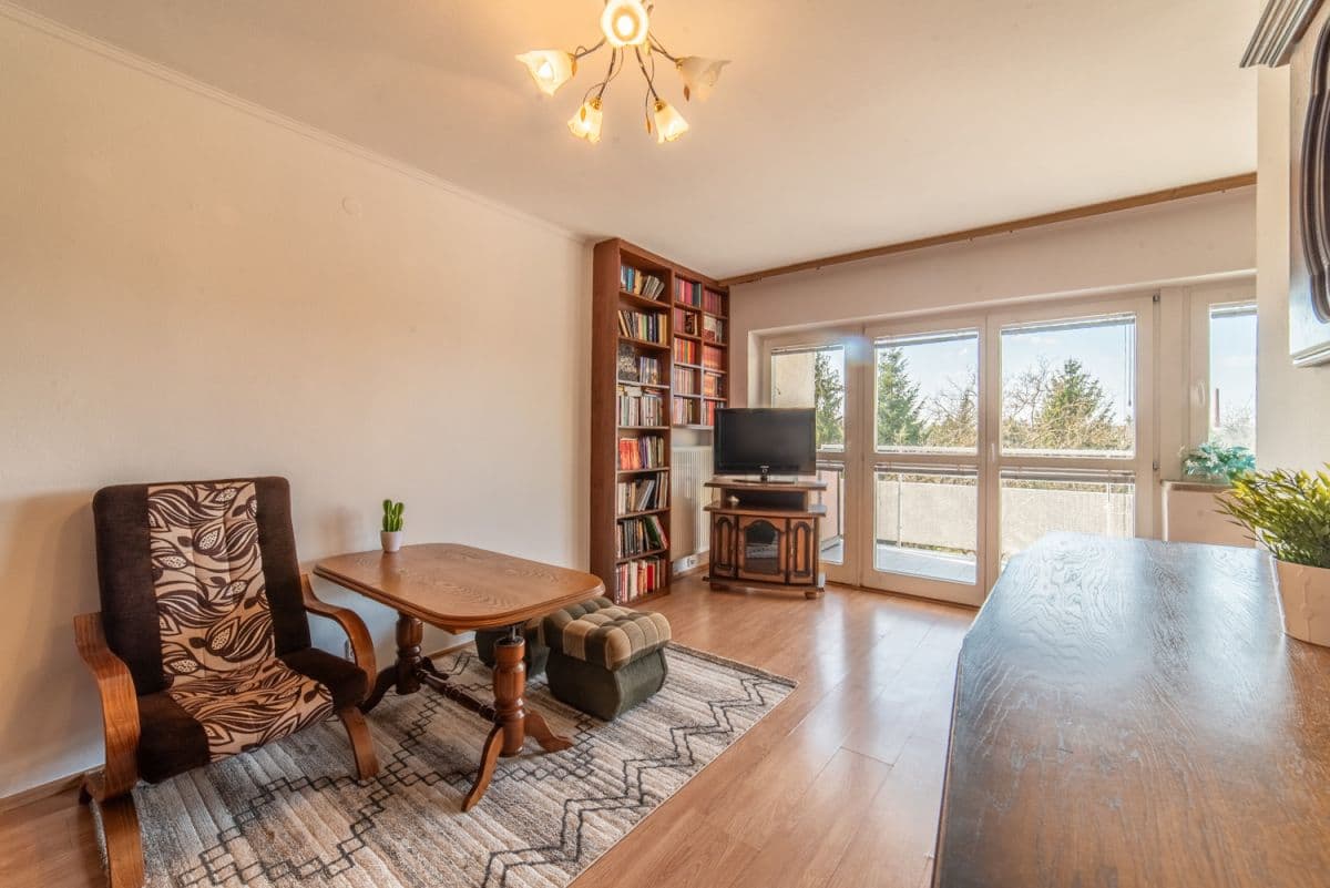 Słoneczna kawalerka w strzeżonym budynku z balkonem – 13