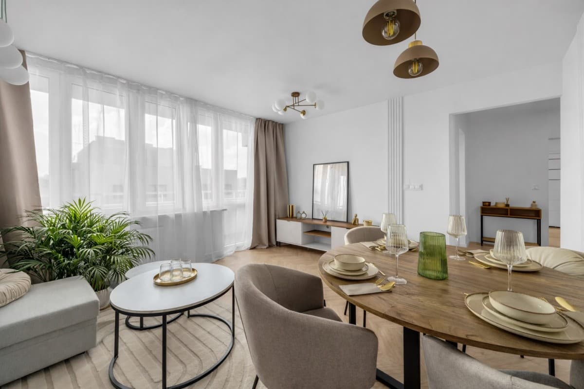 Przestronne, po generalnym remoncie mieszkanie 4-pokojowe w Bielanach – 4