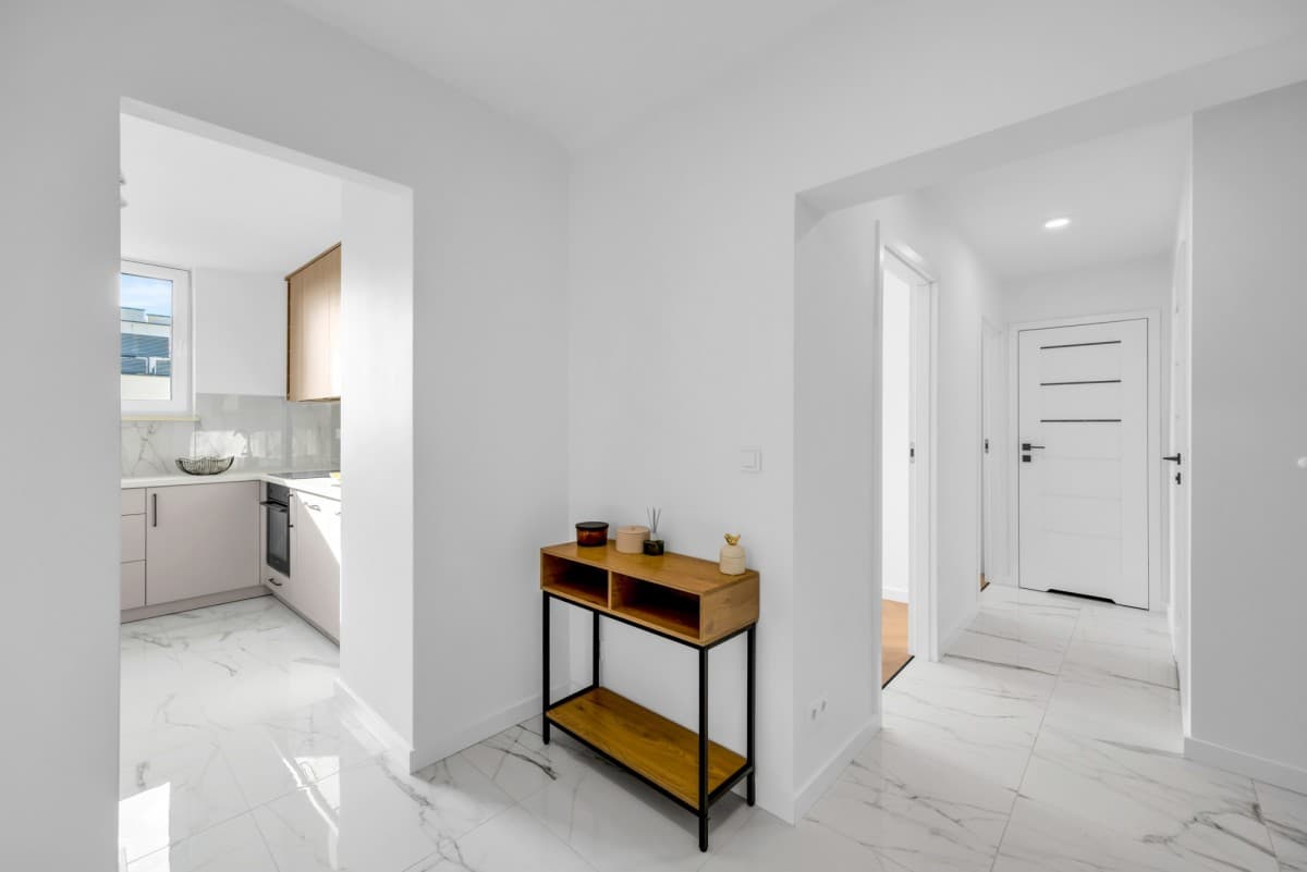 Przestronne, po generalnym remoncie mieszkanie 4-pokojowe w Bielanach – 6