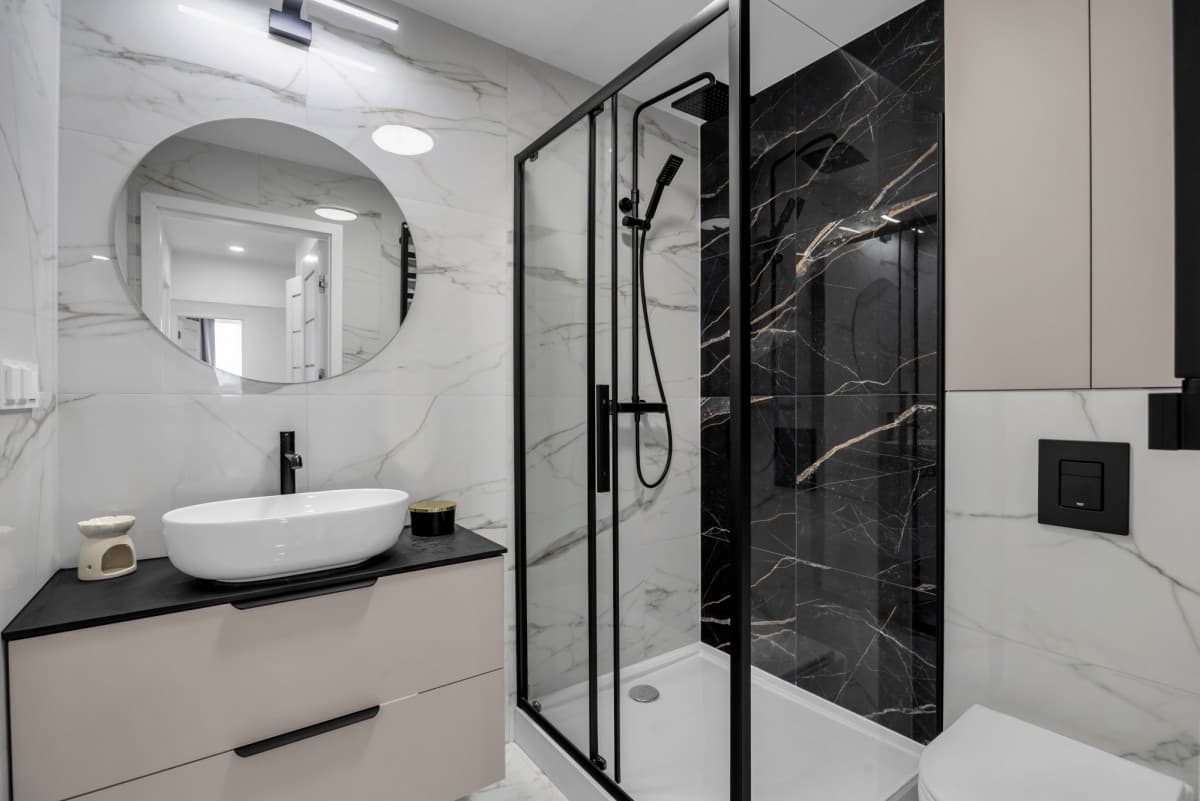 Przestronne, po generalnym remoncie mieszkanie 4-pokojowe w Bielanach – 15