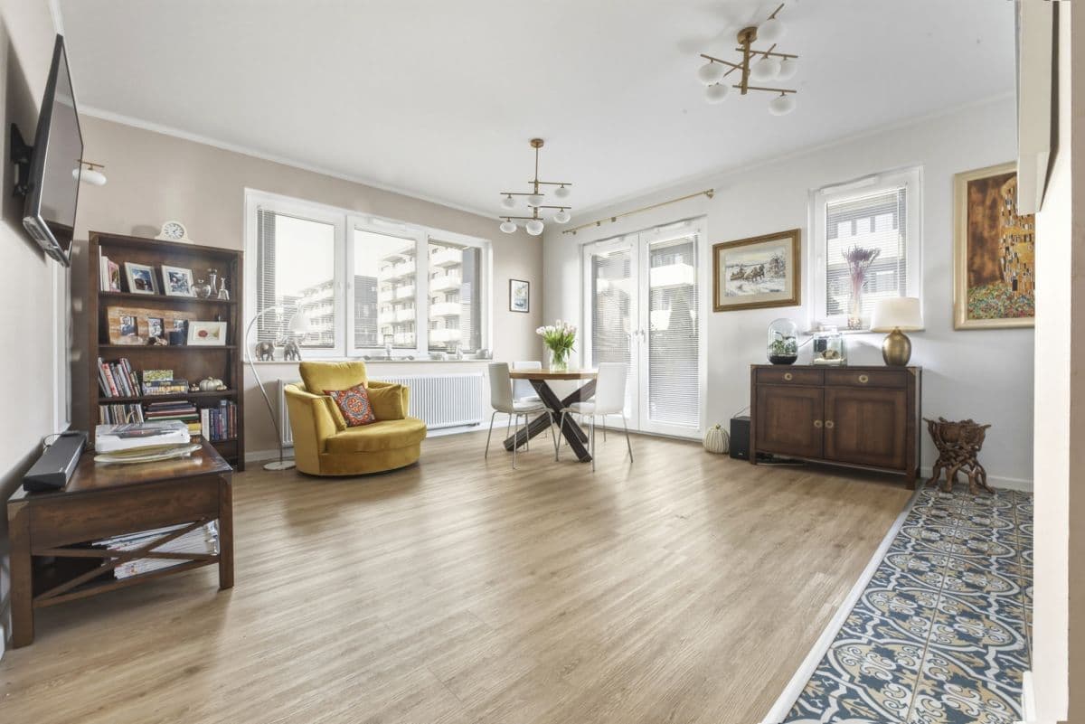 Nowoczesny apartament z prywatnym ogródkiem w Wilanowie – 2