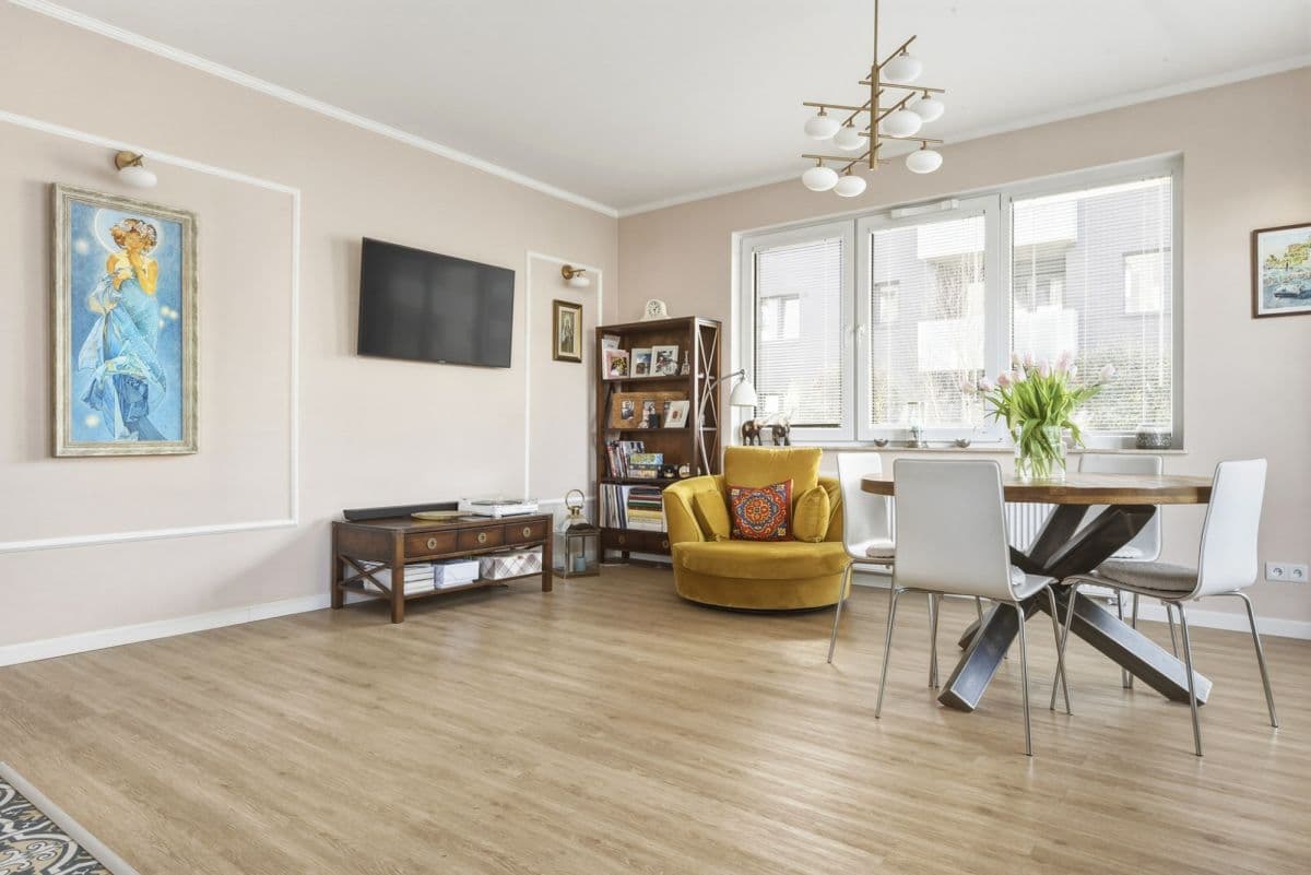 Nowoczesny apartament z prywatnym ogródkiem w Wilanowie – 3