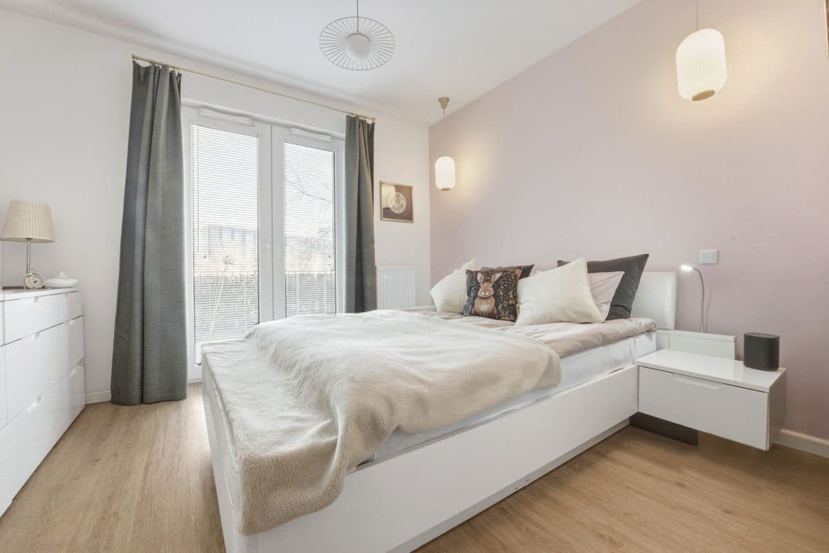 Nowoczesny apartament z prywatnym ogródkiem w Wilanowie – 8