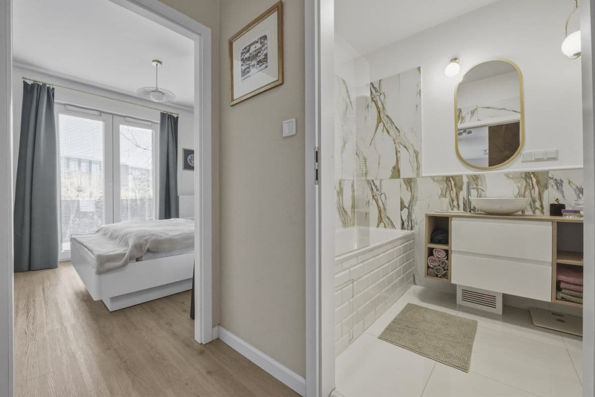 Nowoczesny apartament z prywatnym ogródkiem w Wilanowie – 10