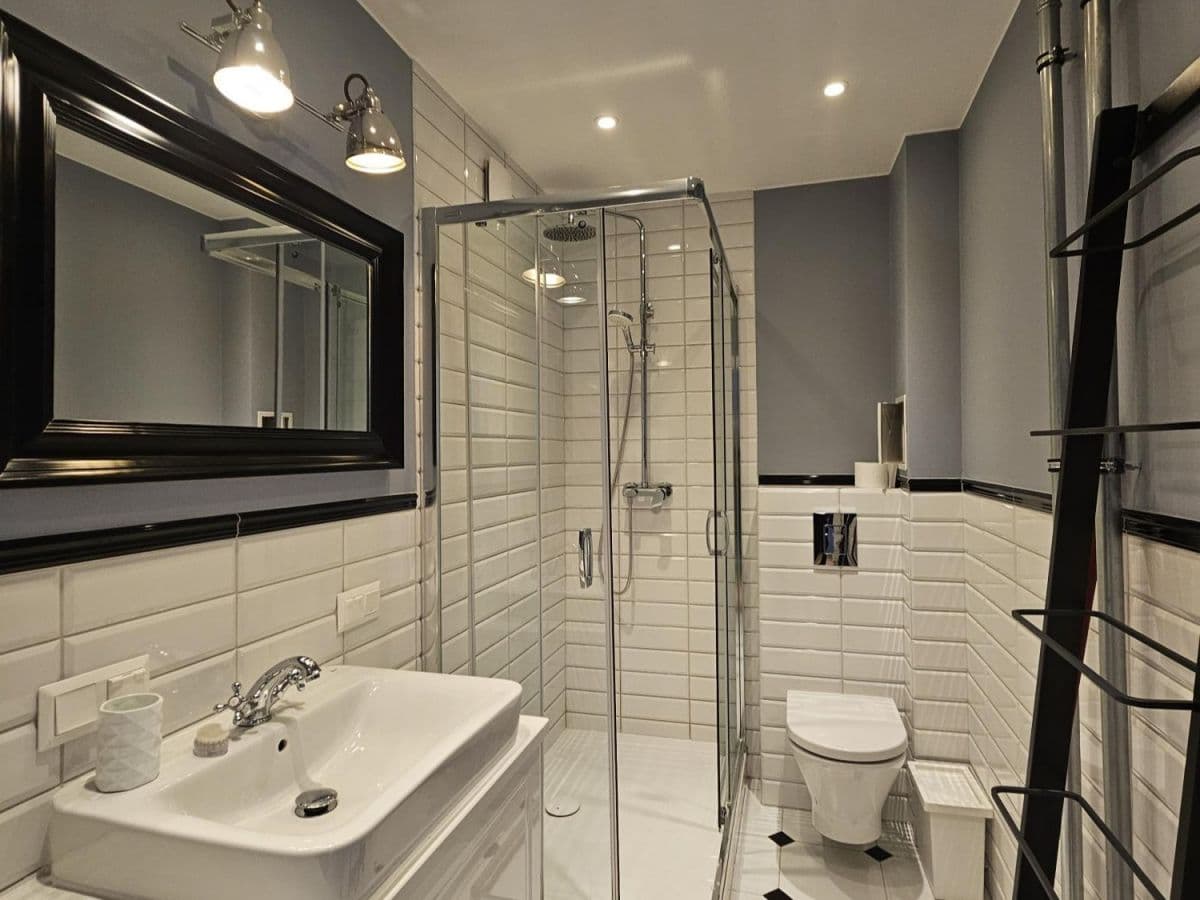 Urokliwe mieszkanie 2-pokojowe w centrum Warszawy – 12