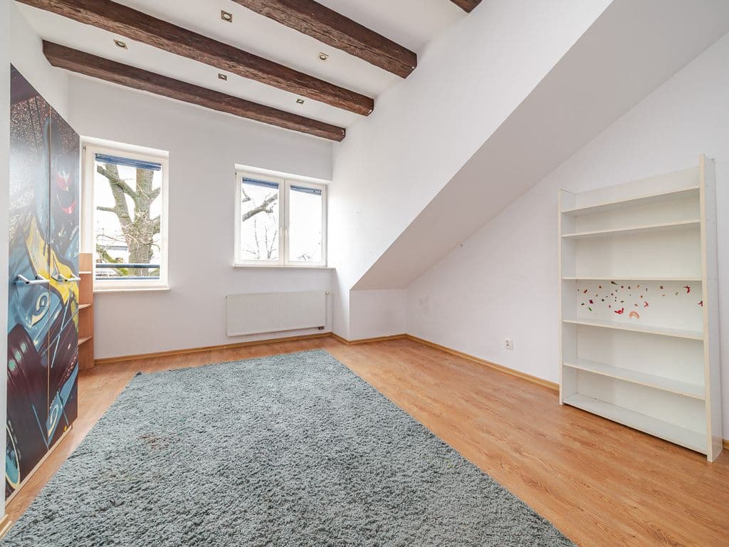 Przestronne mieszkanie dwupoziomowe 131 m² w Starej Miłosnej – 3