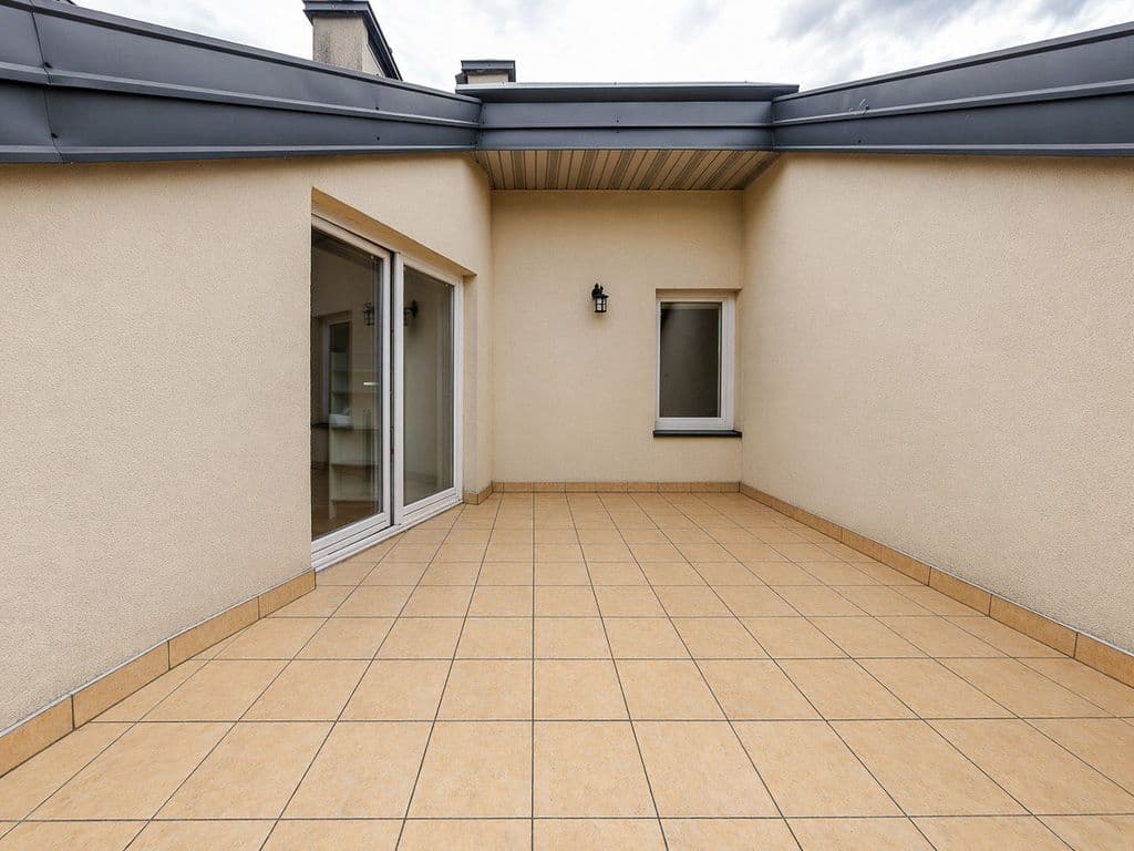 Przestronne mieszkanie dwupoziomowe 131 m² w Starej Miłosnej – 6