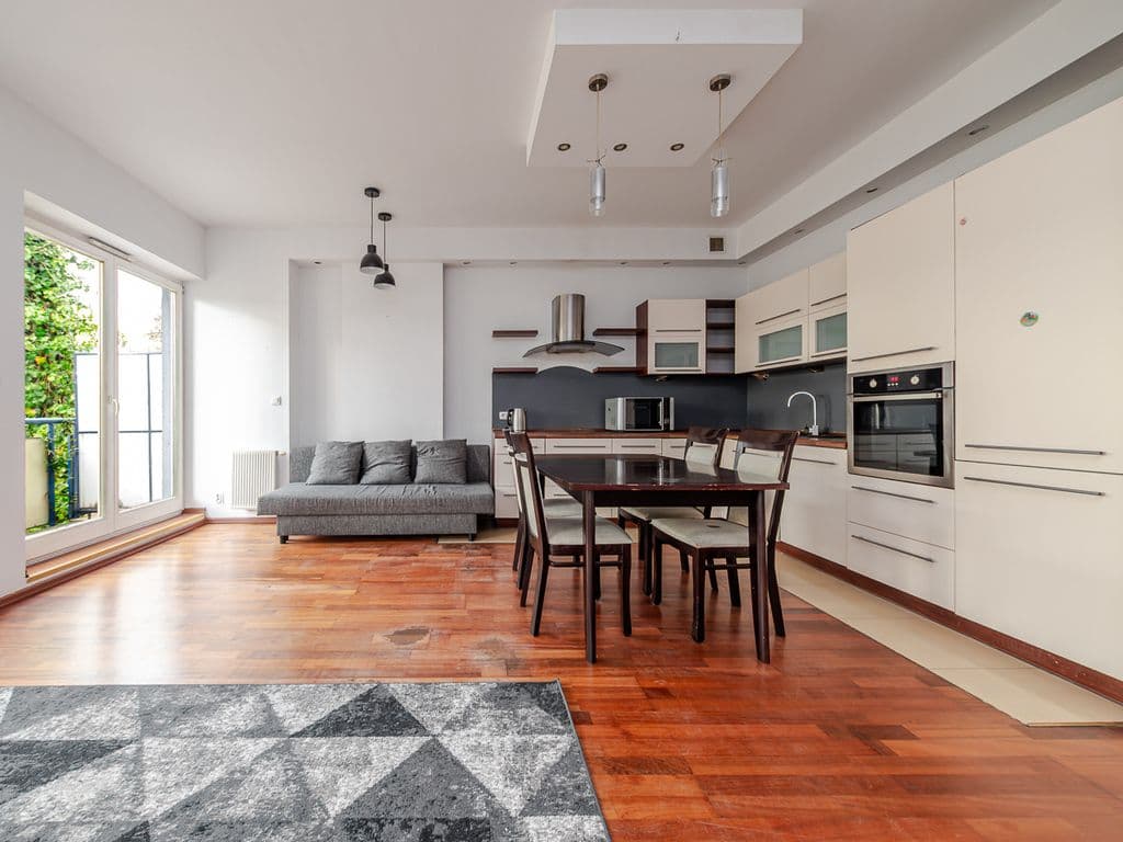 Przestronne mieszkanie dwupoziomowe 131 m² w Starej Miłosnej – 11