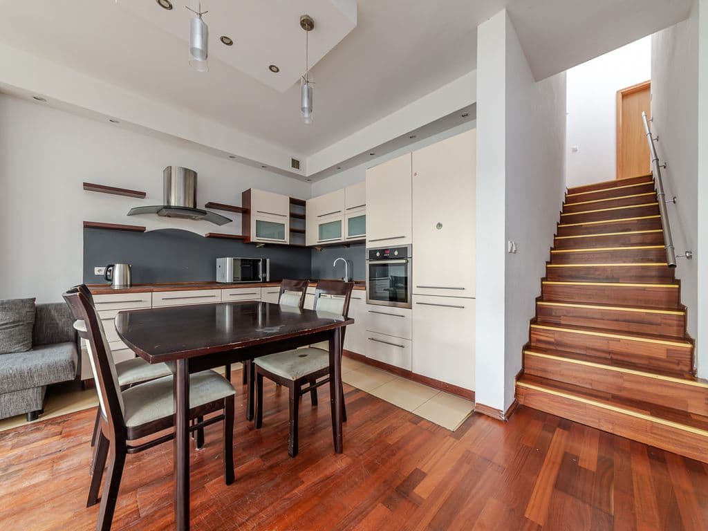 Przestronne mieszkanie dwupoziomowe 131 m² w Starej Miłosnej – 14