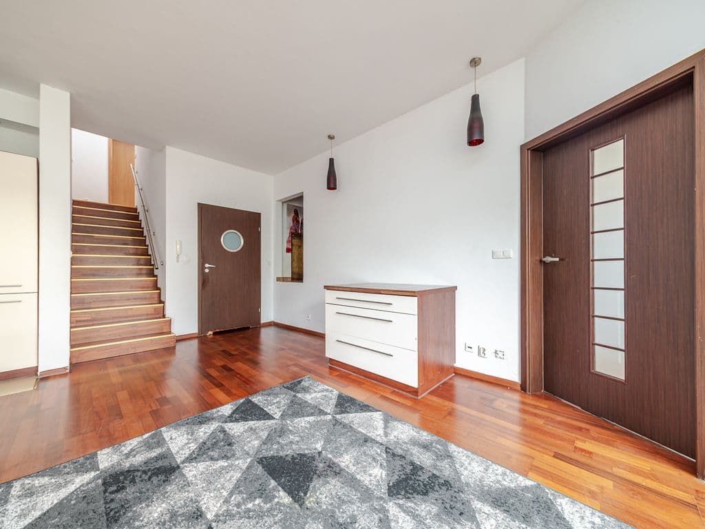 Przestronne mieszkanie dwupoziomowe 131 m² w Starej Miłosnej – 15