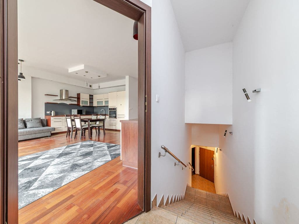 Przestronne mieszkanie dwupoziomowe 131 m² w Starej Miłosnej – 18