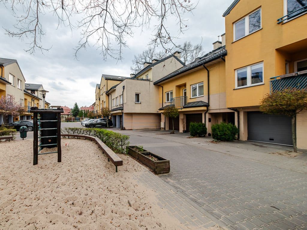 Przestronne mieszkanie dwupoziomowe 131 m² w Starej Miłosnej – 22