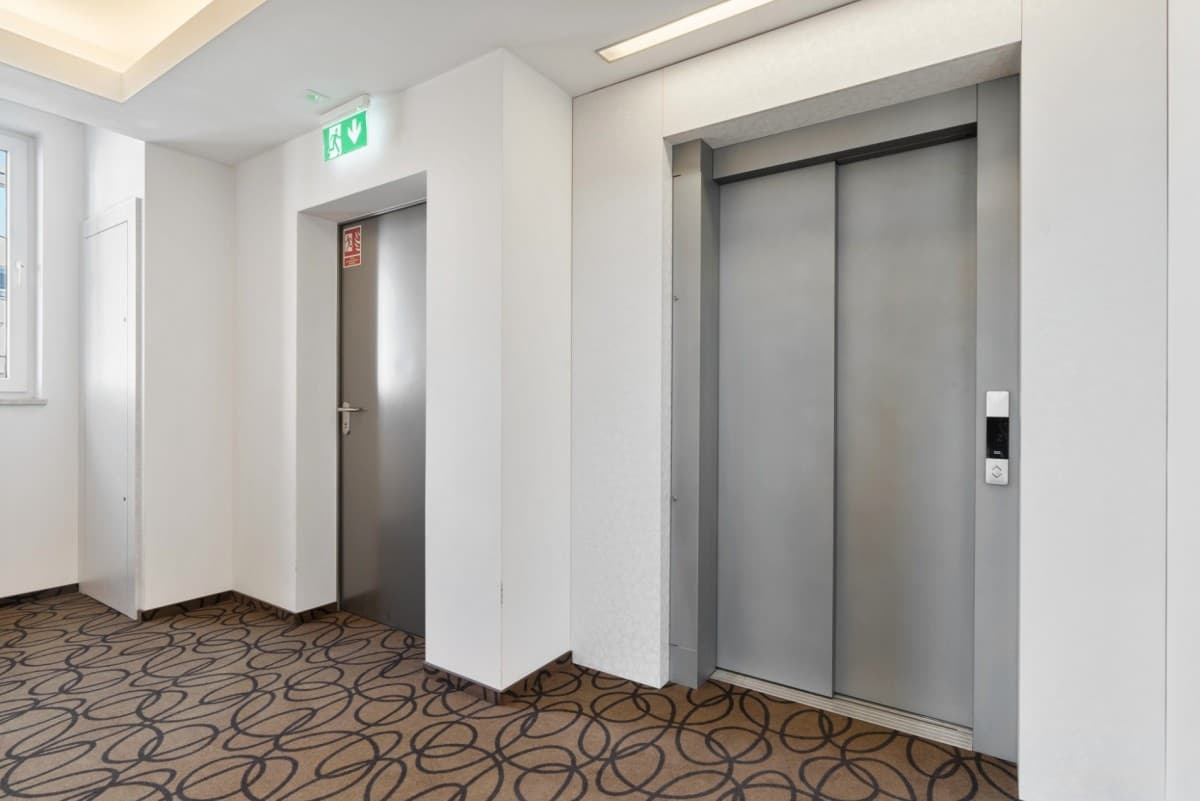 Wyjątkowy apartament z dużym tarasem na ostatnim piętrze – 17
