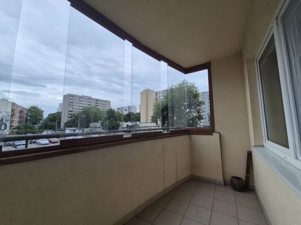 Przestronne 2-pokojowe mieszkanie blisko metra – 9