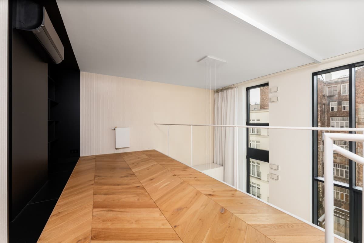 Zjawiskowy loft w tętniącej życiem Pradze Północ – 14