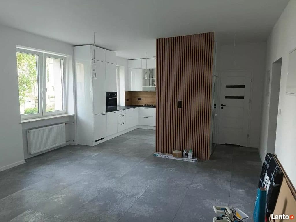 Nowoczesna kawalerka po remoncie blisko komunikacji – 3