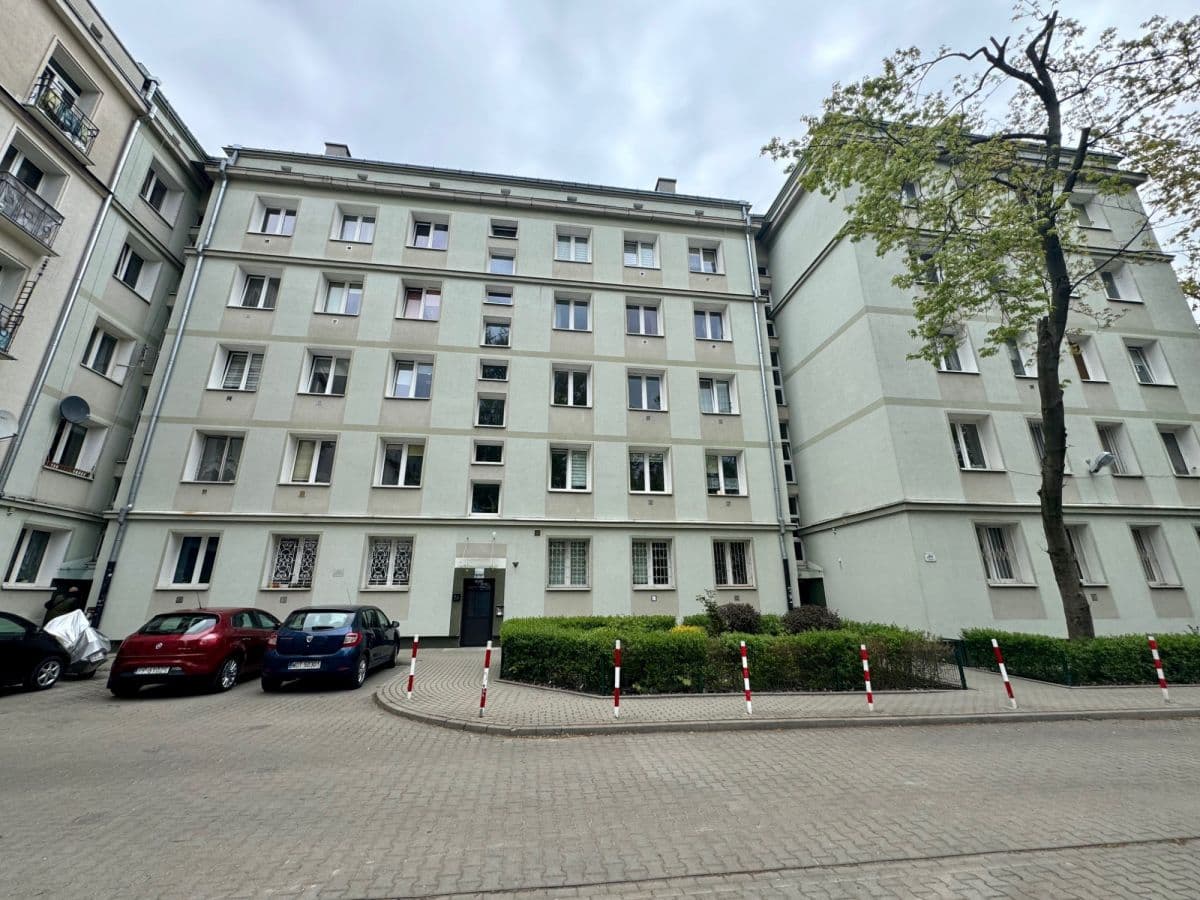 Kawalerka z potencjałem na 2 pokoje – 17