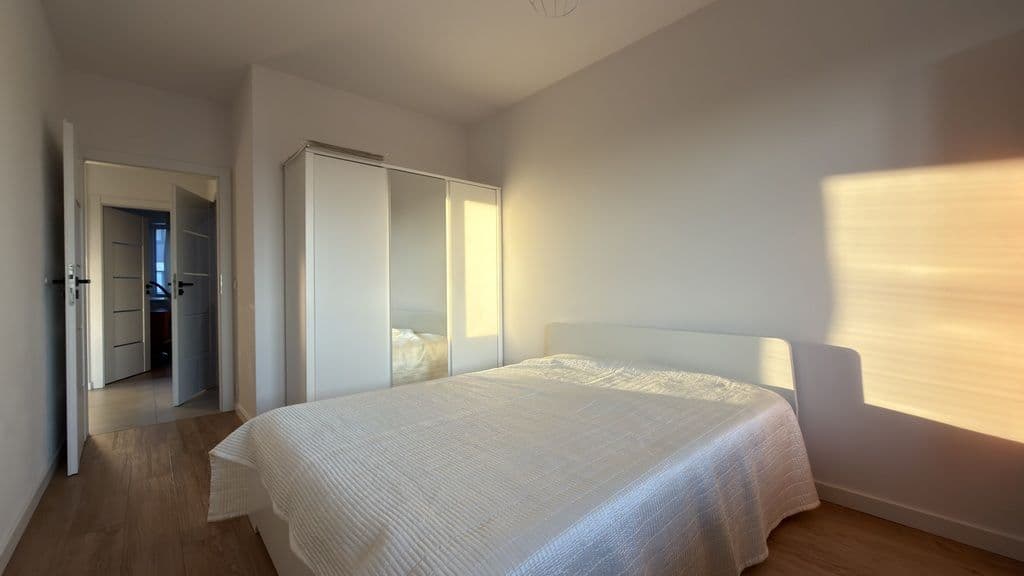 Słoneczne mieszkanie 56m² z tarasem w Metro Zachód – 4